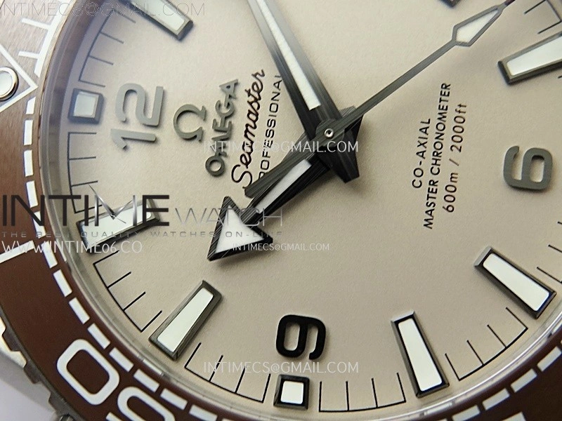 Planet Ocean 600M 43.5mm Bronze Color Ceramic Bezel SS VSF 1:1 Best Edition Sand-Blasted Beige Dial and Rubber Strap A8900